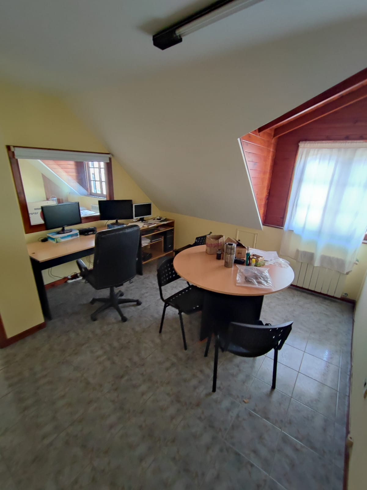 Oficinas en alquiler – Belgrano 722, Esquel – foto 4