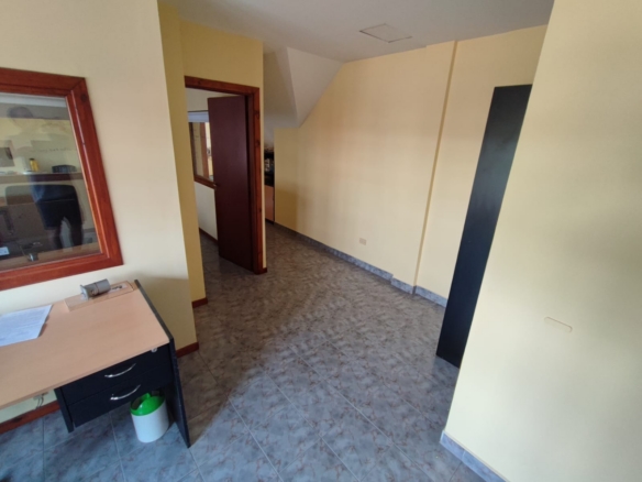 Oficinas en alquiler – Belgrano 722, Esquel – foto 5